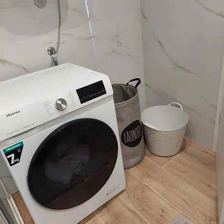 Lori Apartment *